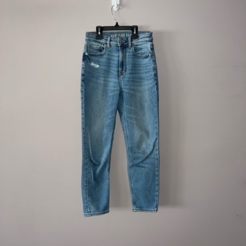 American Eagle Stretch light blue Mom Jean 00